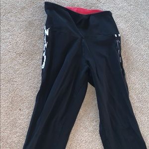 Victoria’s Secret PINK leggings with mesh on side